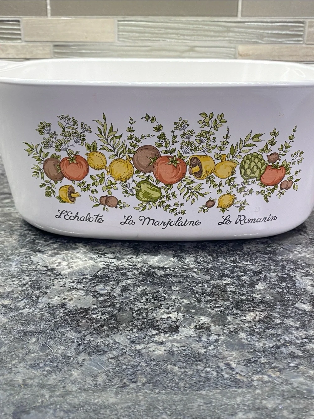 Corningware White 5-Quart Ceramic Casserole Dish W/ Plastic Corning Lid
